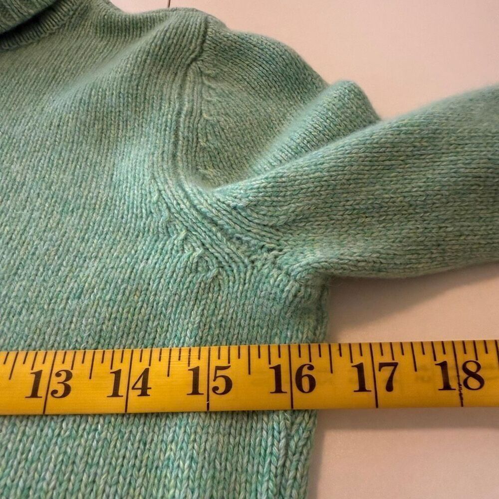 Daniel Bishop Light Green Cashmere Turtleneck Sweater Sz S Preppy, Collegiate - Picture 5 of 12